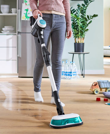 ¿Cómo limpiar parquet sin dañarlo? Descubre la aspiradora Bosch que friega y aspira a la vez